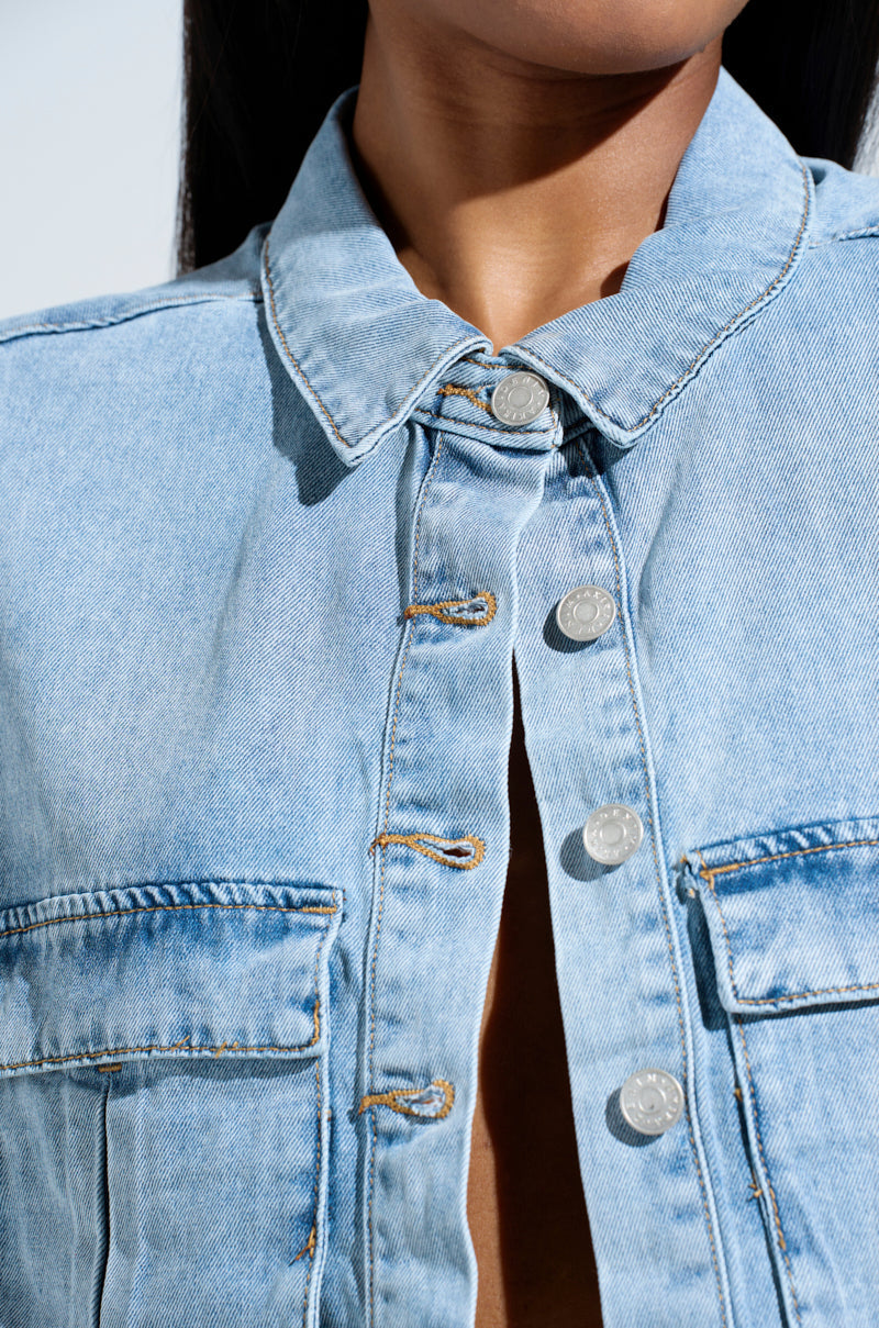 LEXI LIGHTWEIGHT BUTTON DOWN TOP